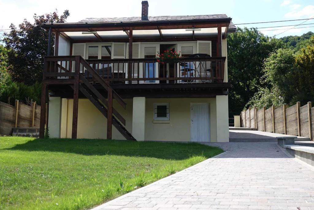 Le Chalet De Hermeton Hastiere-par-dela Екстер'єр фото